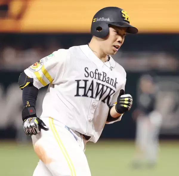 【ソフトバンク】近藤健介が２試合連続の１７号ソロ　２ストライクからカーブをすくい上げて１点差に詰め寄る「しっかりと自分のスイングができました」