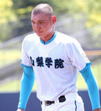 「【高校野球】山梨学院・菰田陽生、準決勝敗退に涙「何が起きたのか分からない」ドラ１候補の二刀流右腕　１０回に登板→１５０キロも決勝点献上…県内２４連勝でストップ」の画像1