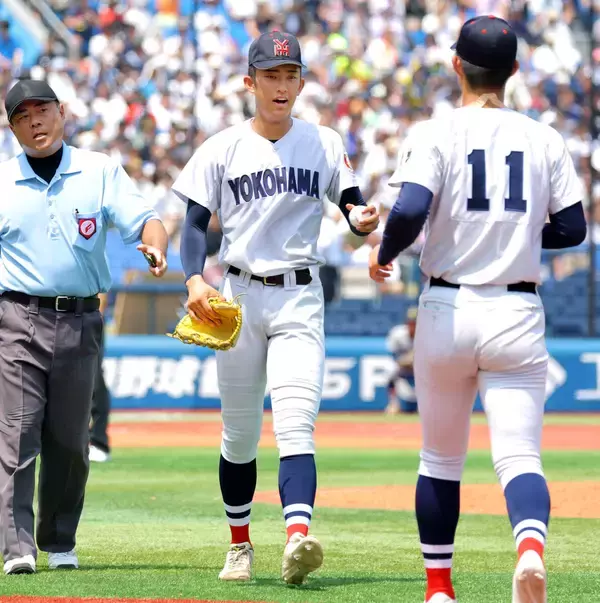 【高校野球】横浜・織田翔希が７回途中でノーノーのまま降板　最速１５７キロも下半身に異変　ハマスタ騒然　続投志願の一幕も…準決勝・慶応戦