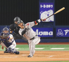 １９歳の坂本勇人が長嶋茂雄さんから送られたエール　その後スイング指導も…期待を超えて２４７１安打に並んだ
