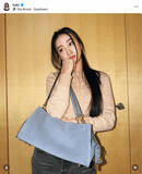 「Ｋｏｋｉ，ニット×デニムコーデがお似合い！ハーフアップの　「Ｔｏｄａｙ’ｓ　ｏｕｔｆｉｔ」」の画像1