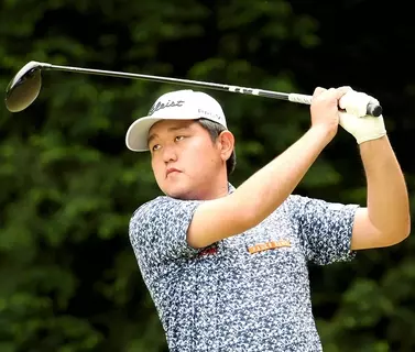 米沢蓮が２年ぶり３勝目　大混戦を逃げ切り賞金４０００万円獲得　宋永漢とのＰＯを１ホール目で制す…前沢杯最終日