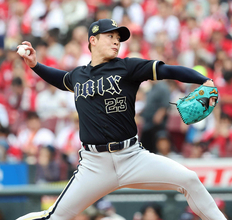【オリックス】吉田輝星が６球で火消し成功　４回２死満塁から坂倉将吾を空振り三振