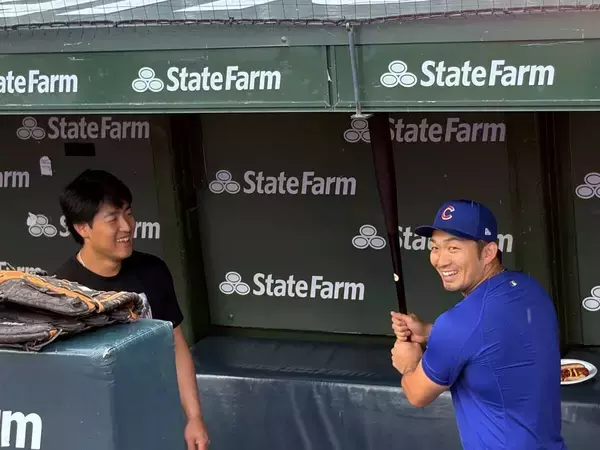 今永昇太＆鈴木誠也ＶＳ岡本和真の試合が中止　岡本父の日用具お披露目ならずも談笑でリラックスタイム