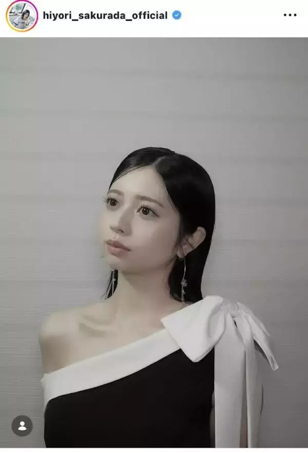 桜田ひより、ドレス姿で雰囲気ガラリ「大人」「美しすぎる」「透明感たるものや…」デコルテ＆美肩あらわ