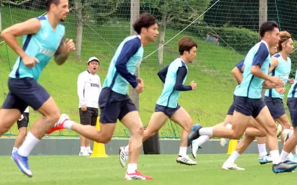 【Ｊ２磐田】秋葉監督インタビュー…レギュラー争い激化　熱血監督の胸をつかんだギラギラした選手とは？…８日・秋田と開幕戦