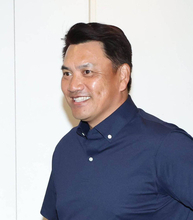 【巨人】侍ジャパン井口資仁監督が東京ドーム訪問　阪神戦前に両チームにあいさつ　初陣は１１月の若手主体のアジアプロ野球チャンピオンシップ