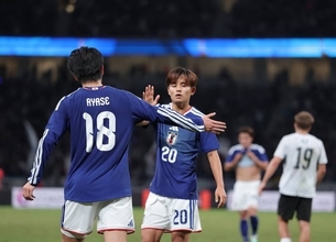 新婚・久保建英の起点でＦＷ上田綺世が先制ゴールもすぐさま失点　森保ジャパン、前半は１―１…ＮＺ戦で４バックにトライ