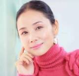 「吉田羊の衣装にフォロワーくぎ付け「わぉ」「めっちゃ…」「お、お、お御足が」「直視できません」「珍しい」」の画像1