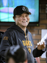 【巨人】橋上マジックだ！初回ノーヒットで先制…１、２番「ウラマツ」コンビ躍動「いい形で機動力が使えている」