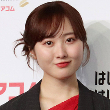 「好きが止まりません」本田望結、美脚チラ見せの最新ショットが「眩しい」「いつ見ても可愛い」