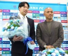 伊藤翔さんの引退会見にサプライズでレジェンドが登場「もう少しあったでしょ」ツッコミに苦笑する場面も