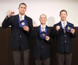 【高校野球】大阪桐蔭の２年生左腕・川本晴大、横浜・織田のアドバイスで春夏連覇へ…センバツ優勝報告会　