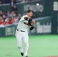 【巨人】吉川尚輝のプロ初三塁に橋上コーチ「現有戦力を最大限使うために」