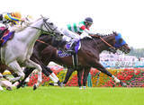 「【安田記念・レースメモ】武豊騎手と初コンビのシックスペンスがＧ１初勝利　キズナ産駒は通算３勝目」の画像1