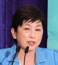 福島瑞穂社民党首　美輪明宏さん悼む　「かれじょ」とは「反戦」で思想一致　