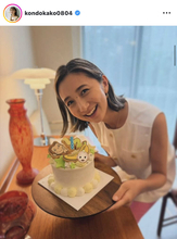 第１子出産のＴＢＳ近藤夏子アナ、「手が可愛かったので」赤ちゃんの睡眠ポーズ公開「眠る時はお行儀良いタイプ」