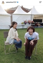 「めっちゃ幸せそう」佐藤栞里＆上白石萌音の“もねしー”ショットが「ホントに癒し」「顔似てきたねっ」と話題