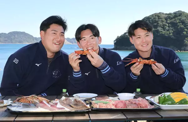 【西武】小島大河、岩城颯空、秋山俊の新人３選手が日南市の観光地をＰＲ　鵜戸神宮で込めた願いとは…