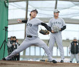 「【巨人】まさに自由自在　山崎伊織がブルペンで力感を変える２つの理由」の画像1