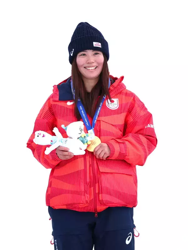 【五輪】スノボ金の深田茉莉　父・範生さんはご褒美に犬をプレゼント？「金取っちゃったもんね」
