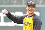 「巨人・吉川尚輝が軽傷強調「しっかり状態を確認できてよかった」復帰戦負傷交代もＧ球場で打撃練習再開」の画像1
