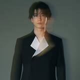 「中島裕翔　激動の７か月半…グループ卒業→俳優で個人活動→新木優子と結婚発表」の画像1