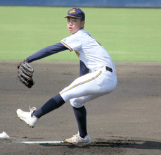 【高校野球】前橋育英が延長１０回サヨナラで準決勝進出　エース・塚越晟那「投げ切れたことが良かった」１５３球１失点完投に安堵…群馬大会