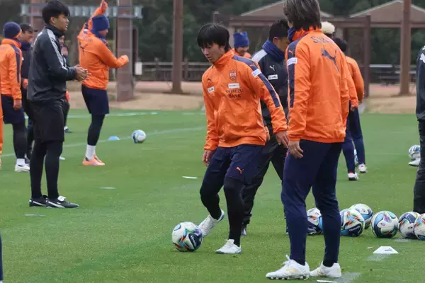 【Ｊ１清水】松崎快がユーティリティープレーヤーに進化…複数ポジションで存在感を見せ吉田監督「賢い選手」