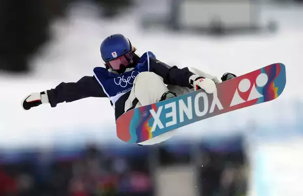 【五輪】スノボ女子ＨＰで１６歳・清水さらが２位で決勝進出「久しぶりにこけて、２本目リラックスして挑めた」冬季五輪の日本女子最年少メダルへ好発進