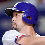 「【中日】「マスター」阿部寿樹が復帰後初本塁打となる１号２ラン　竜のユニホームでは１３３０日ぶり「甘く入った球を一球で捉えることができました」」の画像1