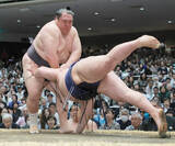 「友風が５日連続のはたき込みで５連勝　「相手が警戒して自分の技が決まったのは状態がいいということ」」の画像1