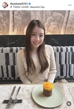 イメージ激変が話題　２３歳・紀平梨花「早めのお誕生日お祝い」近影に反響「上品な美しさ」「髪が綺麗で美人！」