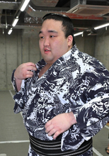 豪ノ山、軍配差し違えの末に初金星　物言いがついた場面は「どうなのかはわからなかった。もう一丁ぐらいの感覚だった」