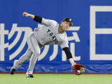 「【巨人】石塚裕惺が「７番・三塁」で６試合ぶりスタメン　中山礼都が「８番・右翼」…阪神との首位攻防３連戦の初戦」の画像1