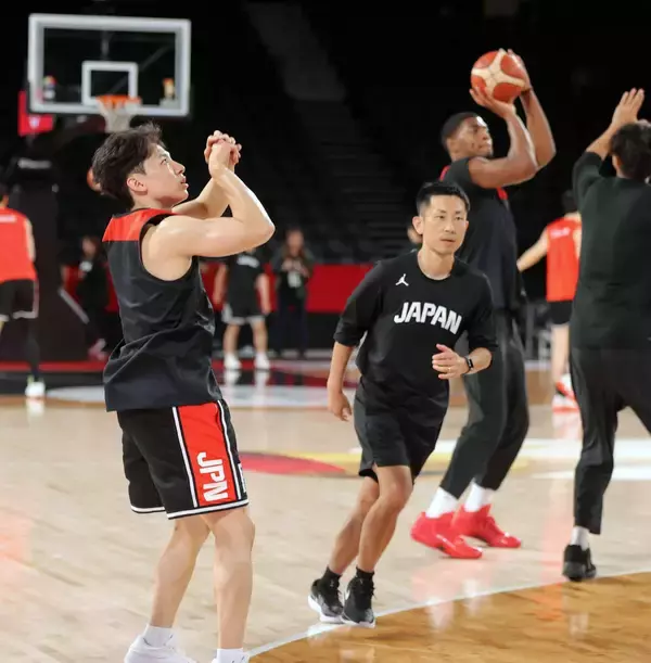 【バスケ男子】河村勇輝、復帰が期待される渡辺雄太＆八村塁との３本柱そろい踏みへ「ボールを託せる選手がたくさんいるのは頼もしい」…Ｗ杯アジア２次予選カタール戦前日練習