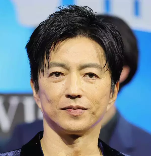 「お馬さんもデレデレ」大沢たかお、今年の干支との「神聖ショット」を披露「どちらの貴公子ですかね？？」「ロイヤル級で尊過ぎ！」