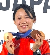 引退した高木美帆さん　ばっちりメイクで印象ガラリ！「カッコいい～」「すごくお綺麗です」「可愛いやん」