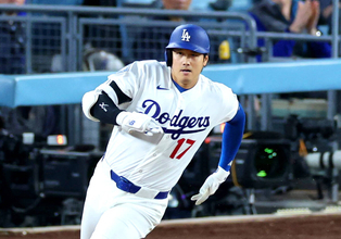 大谷翔平、１打席目は見逃し三振　好調セールの外角低めいっぱい１５８キロ直球に手が出ず…２４年のサイ・ヤング左腕