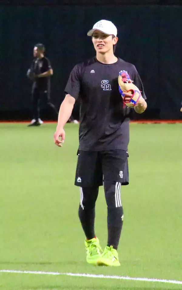 【ソフトバンク】２試合連続欠場中の周東佑京　１９日からの日本ハム戦に同行　当日の状態で出場判断も「スライディングは多分できない」
