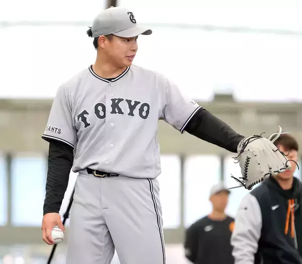 【巨人キャンプ評論】村田真一氏　ドラ２田和廉の独特フォームからのシンカーを評価「ブルペンに厚みを加えるかも」