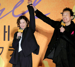 遠藤憲一「涼子ちゃん、元気です！」薬物騒動後初の公の場・米倉涼子の”復活”に歓喜