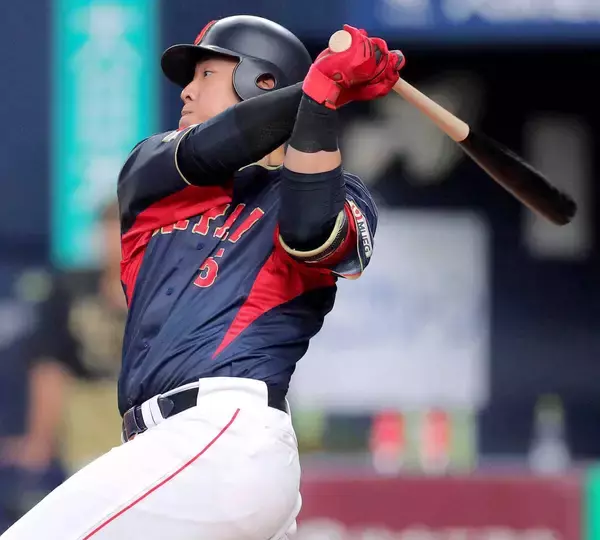 侍ジャパン・岡本和真は５番・三塁スタメン　井端監督「期待しかない」　侍合流後初出場…２日は時差ぼけ対策で欠場