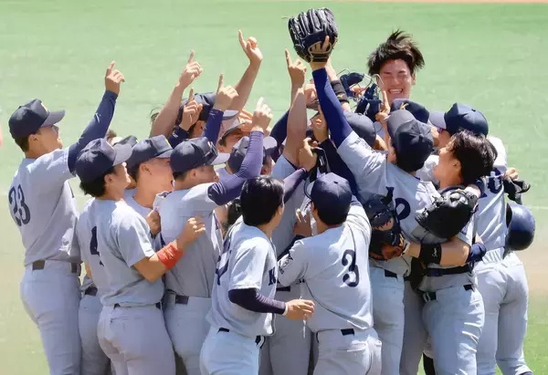 【大学野球】関大が３１年ぶり大学選手権出場　ドラフト候補・米沢友翔が７回１５Ｋの快投で優勝に導く「自分自身と戦えた」