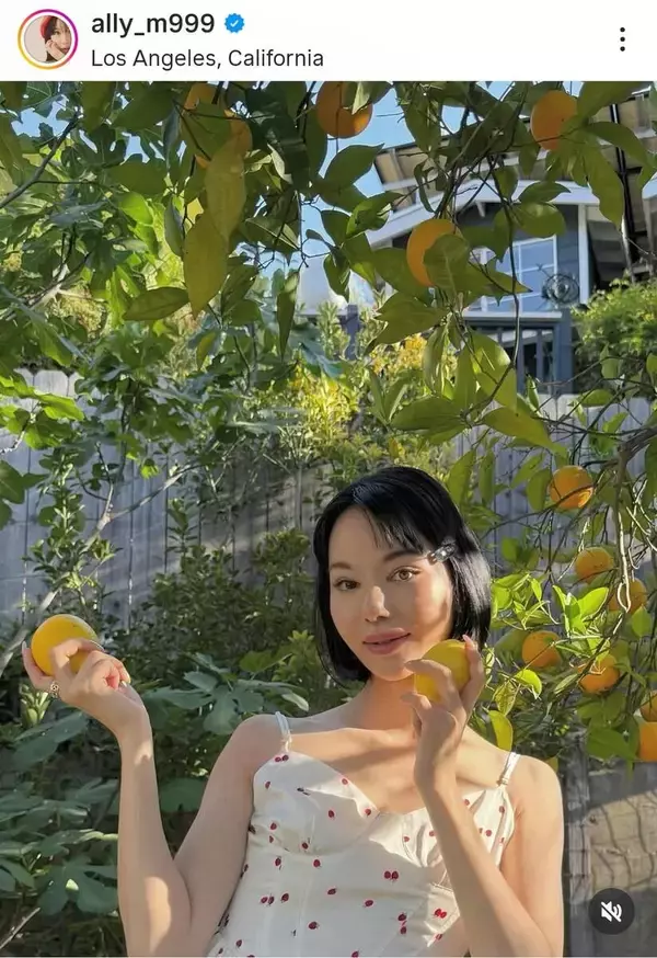 「顔が変わりましたか？」３５歳タレント　変ぼう遂げた最新ショット「超絶美しい」「かわいい」「お洒落」水沢アリーに反響