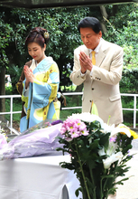杉良太郎「生涯献身」　国立ハンセン病療養所を慰問「皆さんの思いを何とか晴らしたい」　伍代夏子らと多磨全生園で慰問コンサート