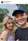「国際結婚した五輪金メダリスト　キュートな妻とラブラブ！「可愛い奥さんですね」フェンシング松山恭助」の画像1