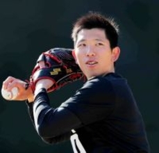 巨人・戸郷翔征が母校に人工芝を寄贈　総工費約８００万円「僕はウルスラが大好きだから」