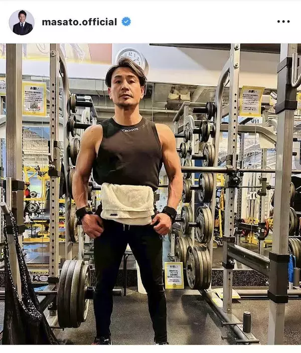 「スゴすぎ」魔裟斗、夫婦で筋トレ！妻・矢沢心の姿に反響「ウエスト３０ｃｍくらいですか！？」結婚１９年