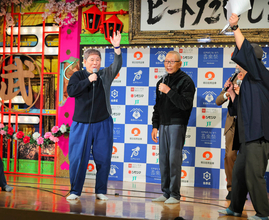 浅草にツービートが登場！「ビートたけし杯」にビートきよしがサプライズ出演